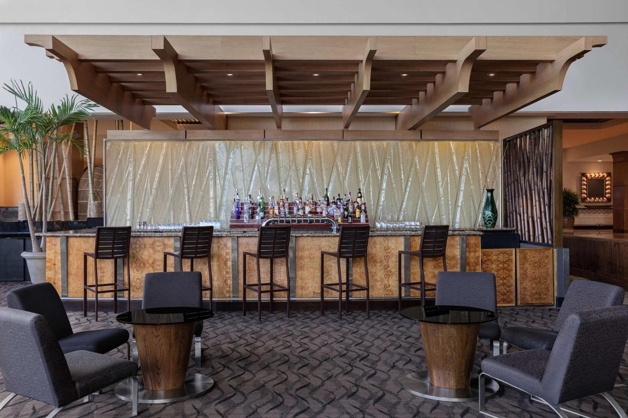 Dusit Beach Resort Guam Tumon Exterior photo